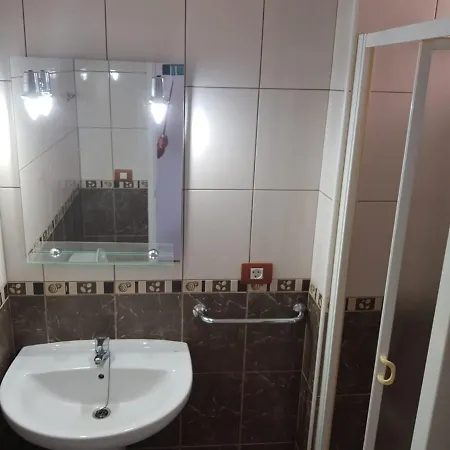 Apartment 5 Min Walk From Yumbo 309-322 *